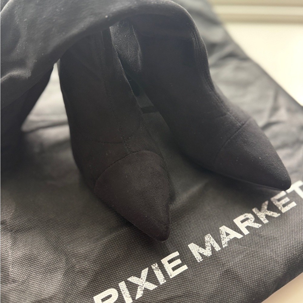 Pixie Market Black Stretch Over-The-Knee Boots Pointed Toe EU 38 Like New
